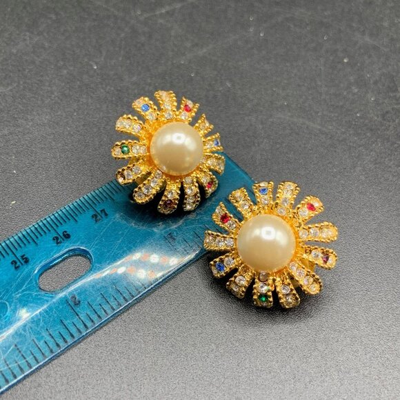 Vintage 80s Daisy Flowers Clipon Earrings Rhinestones Pearl Accents Floral - Picture 6 of 6